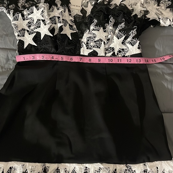 NO LONGER LOVERS STAR DRESS ASILIO INSPIRED BLACK AND WHITE STAR DRESS Size M - Picture 16 of 16